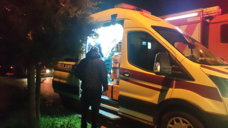 Villanın kapısını kırdı, uyur vaziyette bulundu