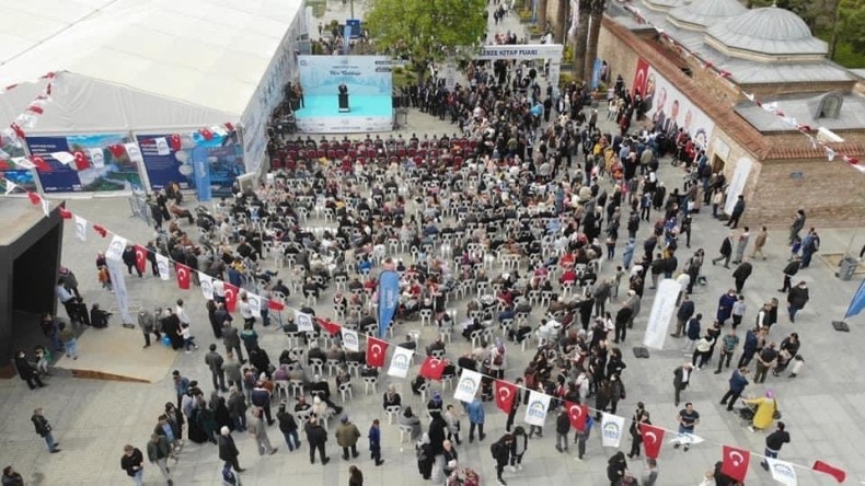 Kitap fuarı başlıyor, İlber Oltaylı geliyor