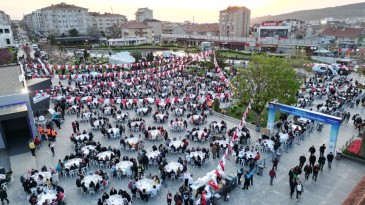 Kocaeli’de 10 bin kişi aynı iftar sofrasında buluştu