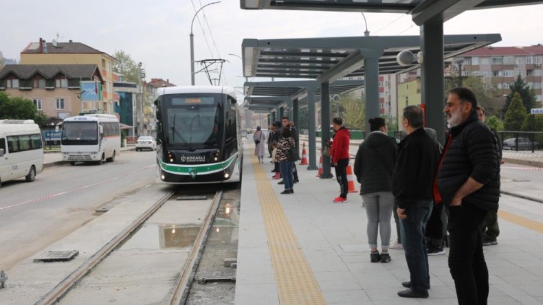 Kuruçeşme tramvay hattında seferler başladı