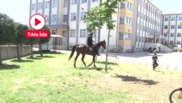 Oy kullanmaya atıyla geldi; TIKLA, İZLE