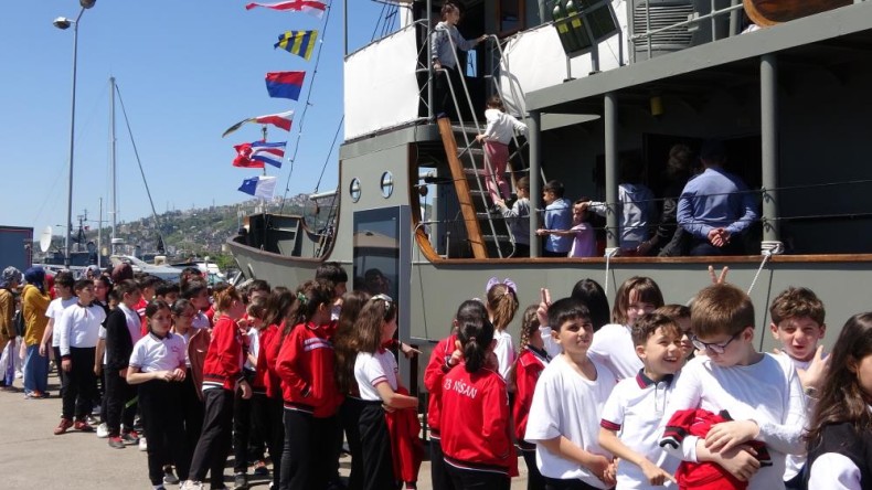 İnsana Çanakkale’yi hatırlatıyor; Çocuklar oraya akın etti