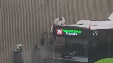 Bu hareket alkışlanır; Otobüs şoförü bakın ne yaptı