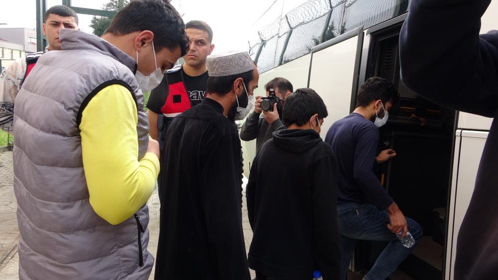 Kocaeli’de 137 Afgan uyruklu göçmen sınır dışı ediliyor