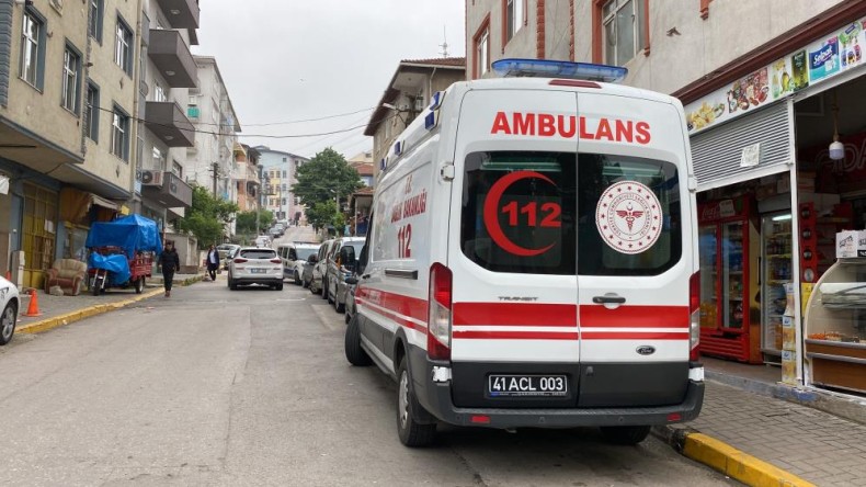 Bebeği karnında ölen kadın, babasının evinde ölü bulundu