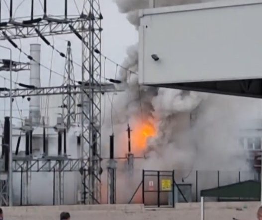 İzmit’te otomobil fabrikasında yangın