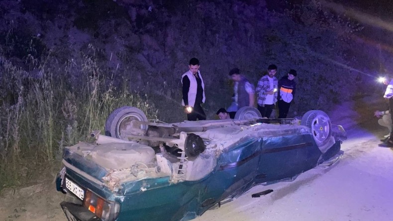 Duble yolda kaza: Takla atan otomobilin sürücüsü yaralandı