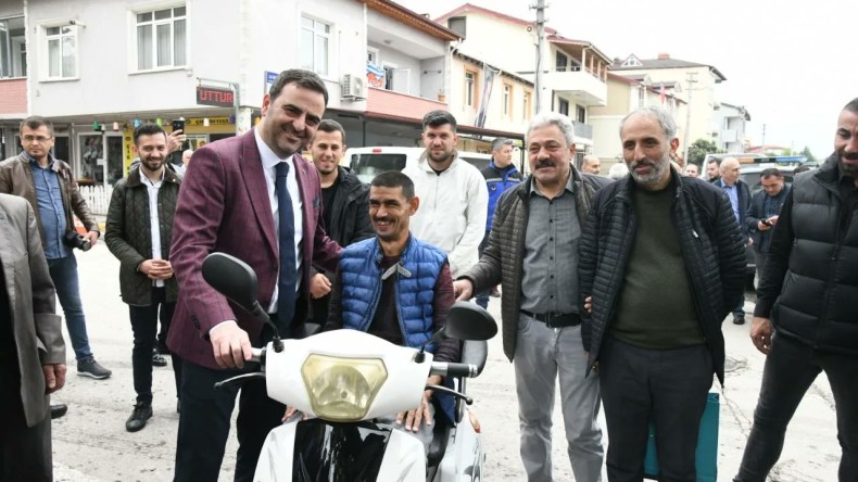 Başkan Özlü’den Engelli Hemşehrisine Anlamlı Jest