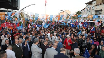 Derince coştu bir kere; Alan doldu, taştı