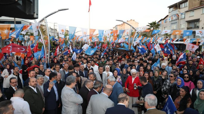 Derince coştu bir kere; Alan doldu, taştı