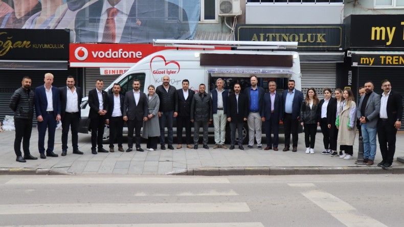 İzmit Belediyesinin sabah ikramları yüzleri güldürüyor