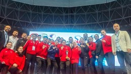 Kağıtsporlu Gülsen, Akdeniz Karate Şampiyonu oldu