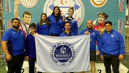 Kocaeli’nin haltercilerinden 2 gümüş madalya