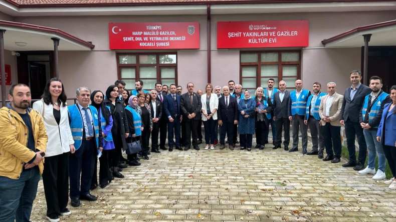 DEVA Partisi’nden Şehit Ailelerine Ziyaret