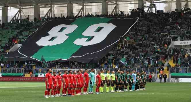 3 puanla dönüyoruz; Kocaelispor şampi……