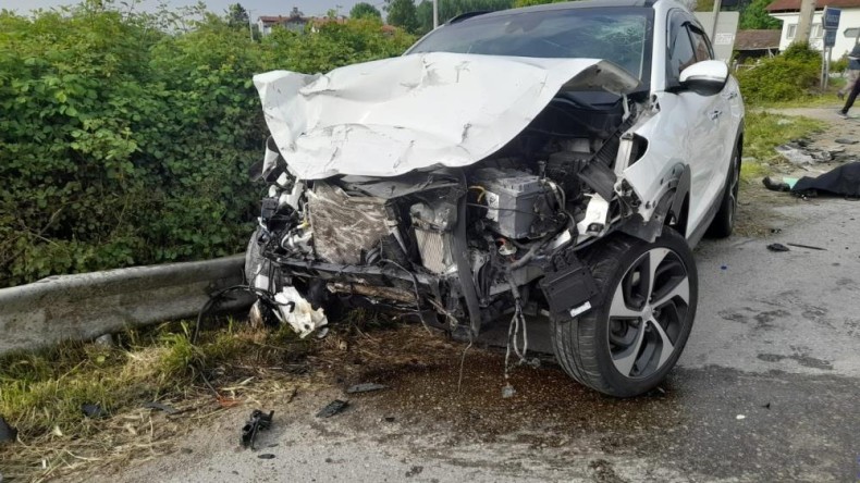 Cip ile otomobil çarpıştı; Ölü ve yaralılar var