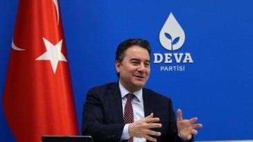 Deva Partisi’nde şok istifa