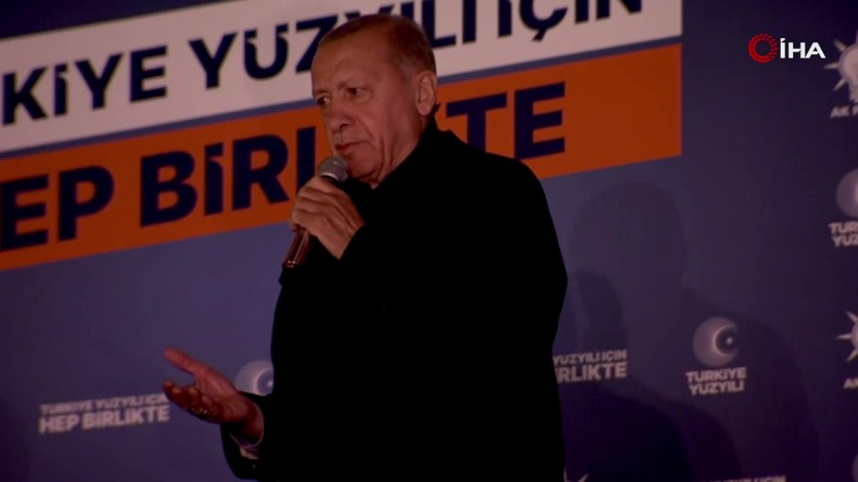 İşte balkon konuşması; Başkan Erdoğan millete seslendi