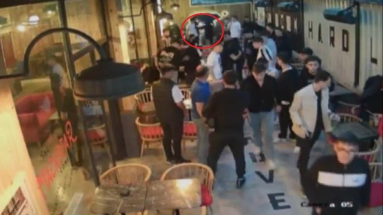 İki grup birbirine girdi; kavga kafeye taşındı, gerilim arttı