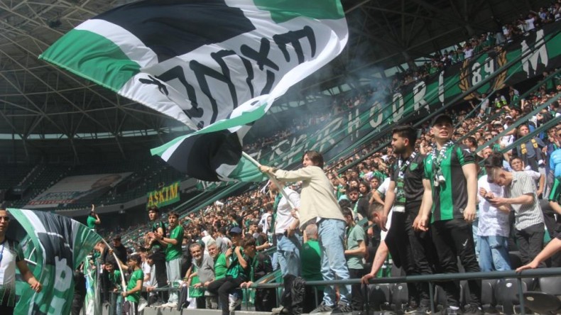 Kocaelispor şampiyonluğu kutlayamadı