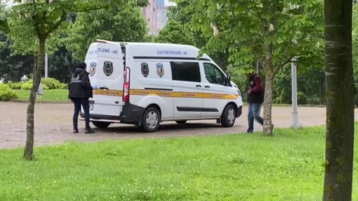 Silahla vurulmuş halde erkek cesedi bulundu