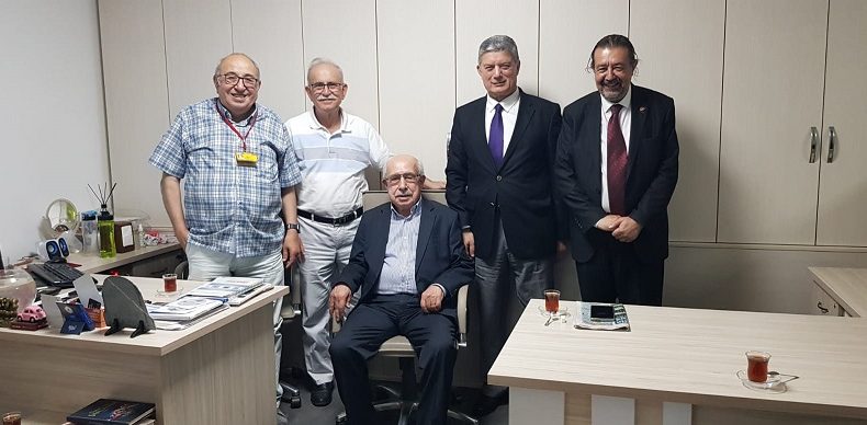 Eski Dostlardan seri ziyaret