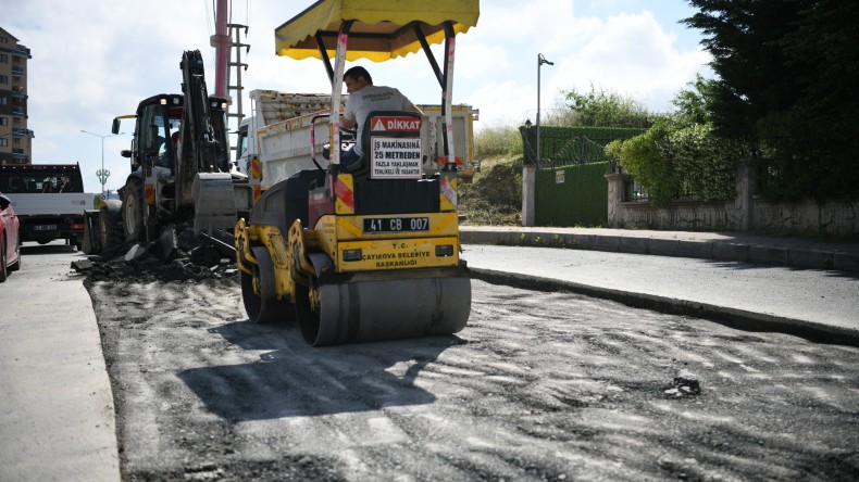 Çayırova’da asfalt yama seferberliği