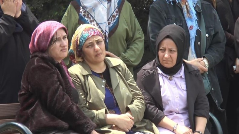 Denizde Boğulan Üniversite Öğrencisi Son Yolculuğuna Uğurlandı