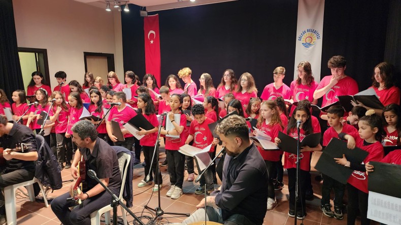 GÖLCÜK BELEDİYESİ ÇOCUK KOROSU’NDAN MUHTEŞEM KONSER