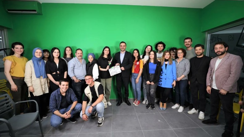 Başkan Özlü, geleceğin sinemacılarıyla bir araya geldi