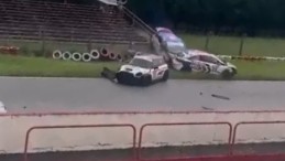 Pist Şampiyonası’nda yürekleri ağza getiren kaza