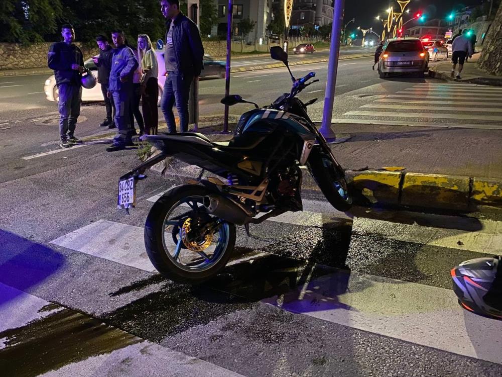 İzmit’te iki motosiklet çarpıştı: 2 yaralı