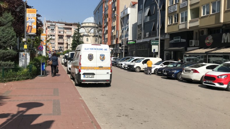 Adliyede Silahla Vuruldu