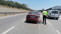 Seyir halindeki TIR otomobile çarptı