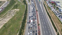Sürücüler dikkat! Köprüde trafik durma noktasında…