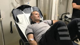 Alkollü şahıs, hastanenin güvenlik görevlisini bıçakladı