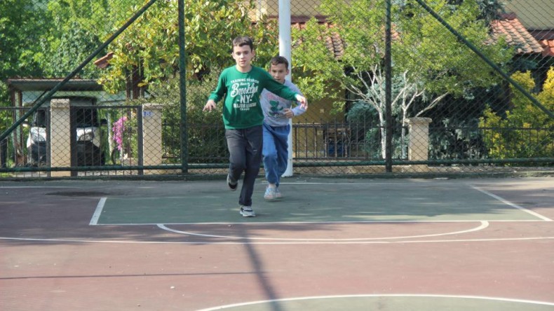 Doktorlar ‘Yürüyemez’ demişti, şimdilerde atletizm branşında ter döküyor