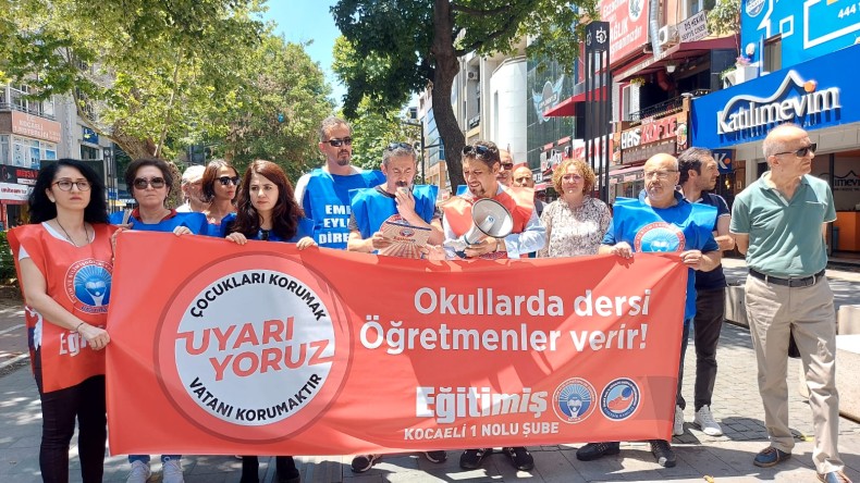 Eğitime Ve Çocuklarımıza Sahip Çıkıyoruz! Uyarıyoruz!