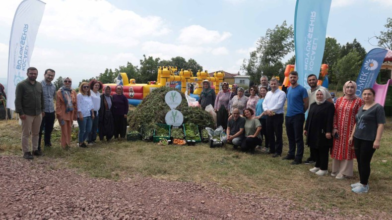 İzmit Dağköy’de Araka Hasat Şenliği Düzenlendi