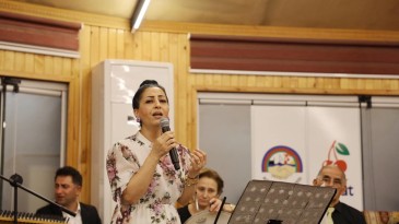 Körfez’de şiir ve türkü dolu etkinlik