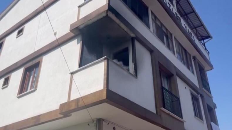 Söndürülmeyen sigara izmariti yangın çıkardı