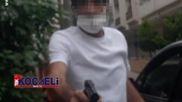 Boşanma aşamasındaki eşine silah çekti