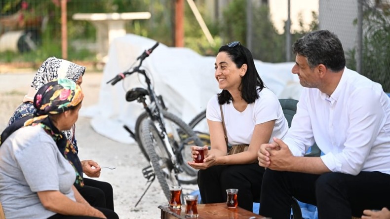 Başkan Kocaman bayram tatilinde Hatay Defne’deydi