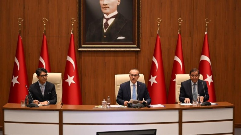 Kocaeli’de yapılan yatırım çalışmaları hakkında bilgi verdi