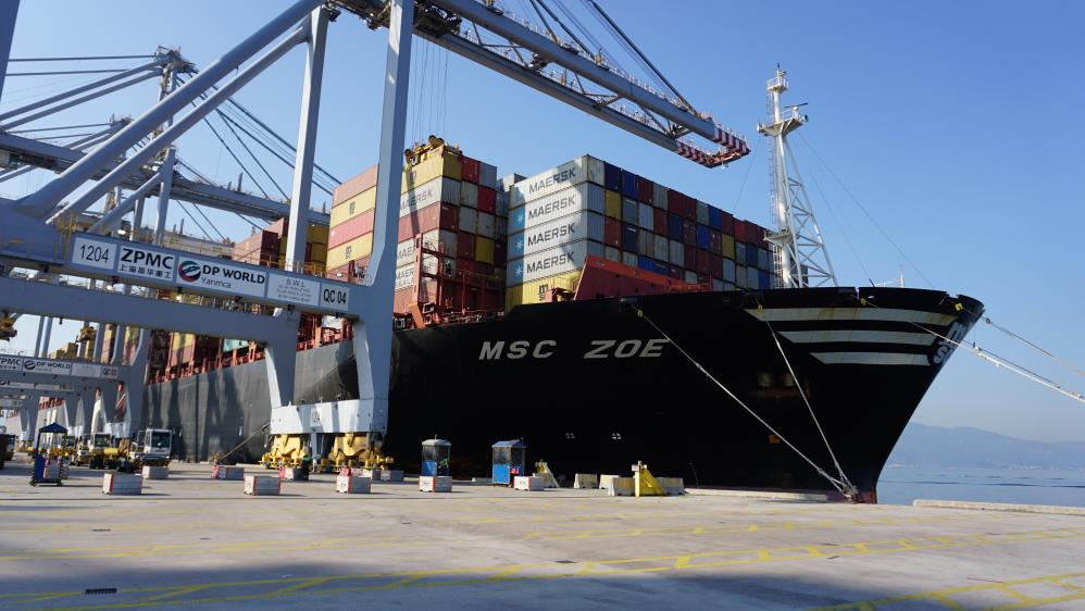 DP World Yarımca Limanı dev konteyner gemisini misafir ediyor