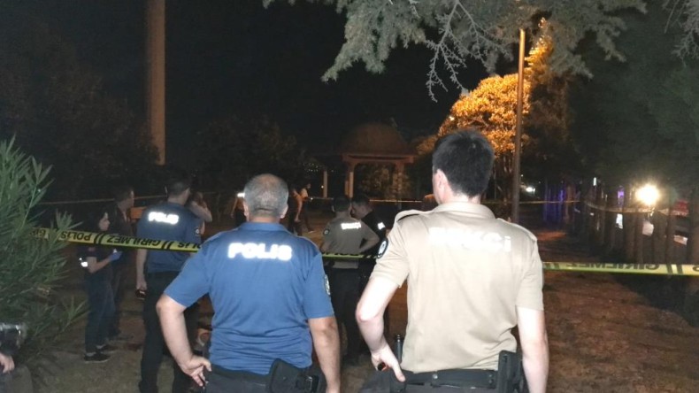 26 yaşındaki genci bıçaklayarak öldürdü