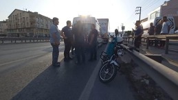 Tırın altında kalmaktan son anda kurtuldu