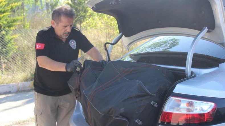Otomobillerden 119 kilo uyuşturucu çıktı