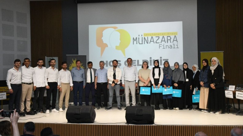 Münazara Yarışmasının Kazananları Belli Oldu