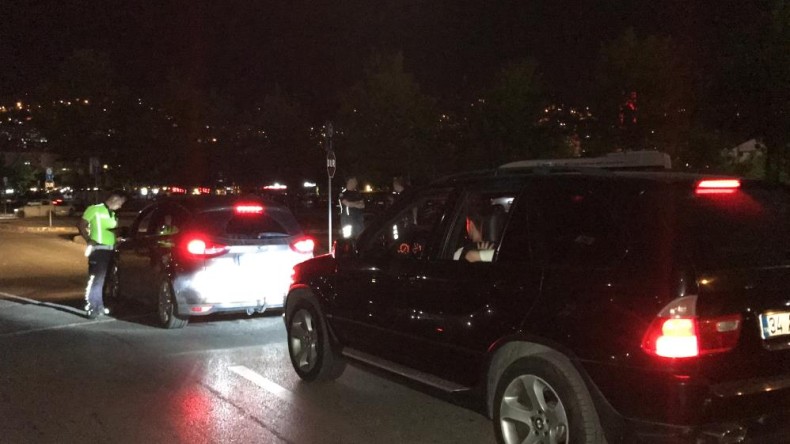 Herkes eğlenirken onlar İzmit sahilinin huzur ve güvenliği için mesai yaptı